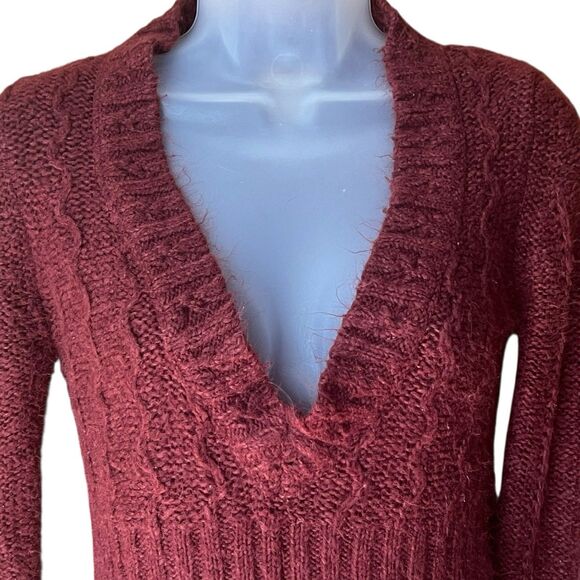 Arizona Wine Red V Neck Fitted Fuzzy Knit Sweater Sz S Y2K Goblincore Whimsigoth - Picture 9 of 14